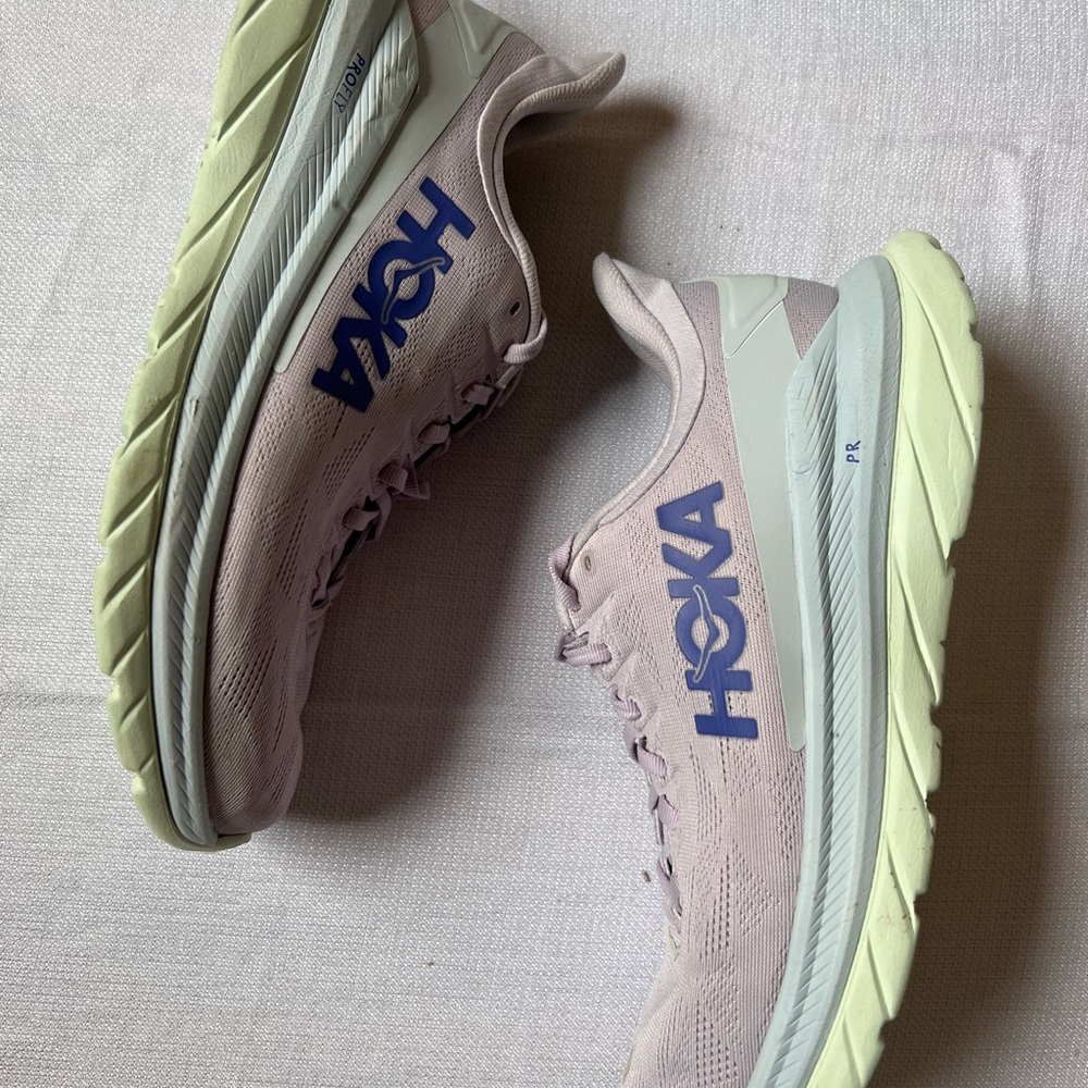 Hoka Mach 4 purple running shoes